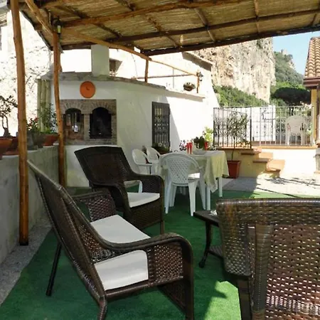 Semesterbostad Casa Chiarito *