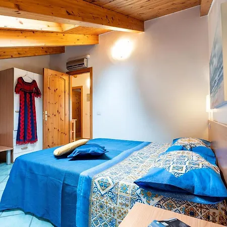 Casa Chiarito بيت للعطل *